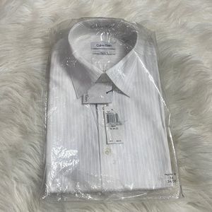 Calvin Klein white dressing shirt regular fit 16 34/35
